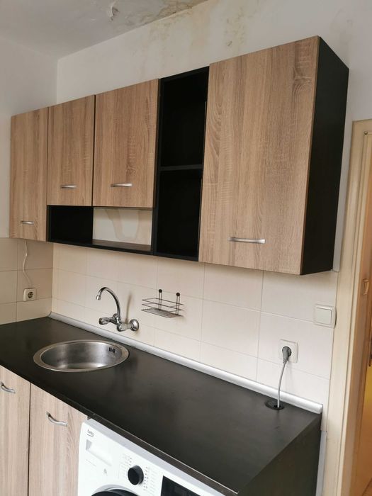 Комплект кухненски шкафове + пералня Beko + хладилник Liebherr