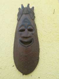 masca africana      .
