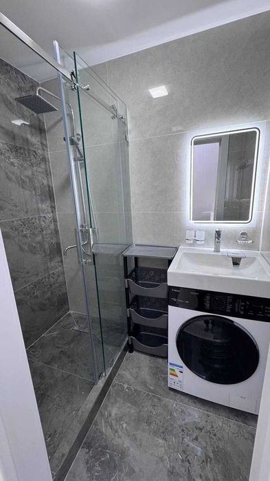 Юнусабад 3хон с ремонтом подключ шошилин зор нархда 4й этаж 70м2+25м2;