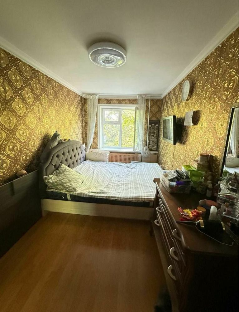 Chilanzar-5. Prodam 2-komnati 52kv.m balkon 2*6 Sport tovar