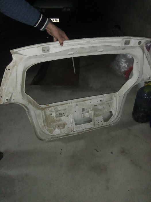 Спар капот сотилади