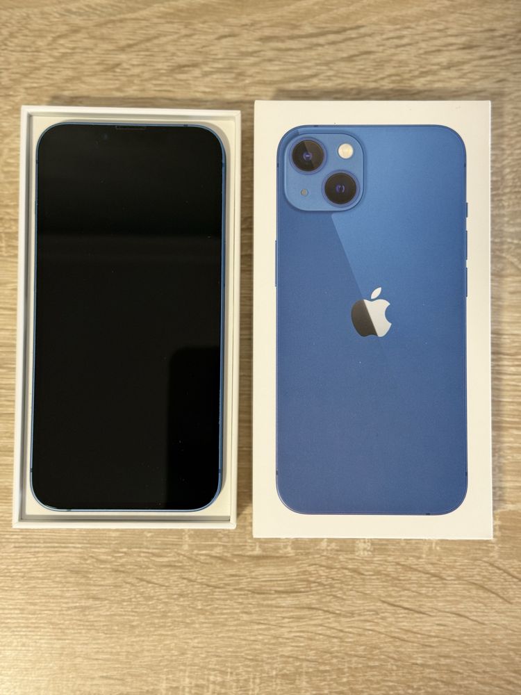 Продавам iPhone 13, Blue, 128GB