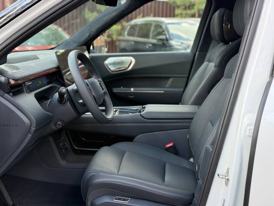 Link&Co &and 2025 yil oq rani 14500km