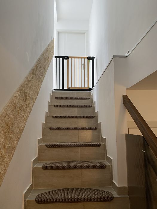 Poarta de siguranta pentru bebelusi