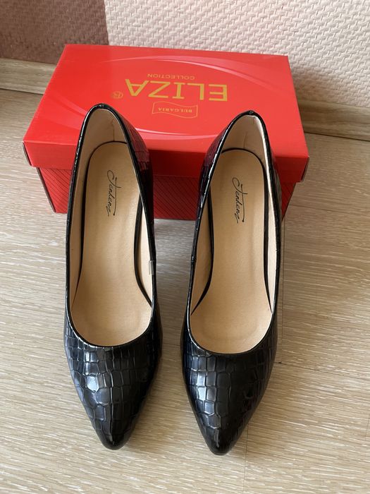 Дамски обувки с ток- 38