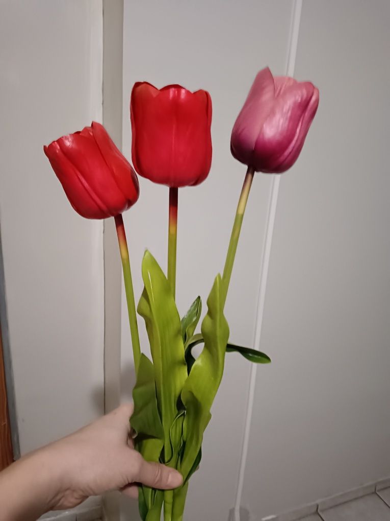 Тюльпаны,розы ,пионы, подсолнухи