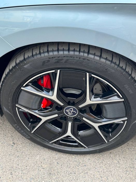 BYD Han 2023 zapas hod 715km