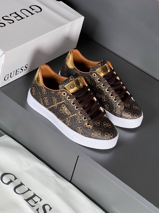 Adidasi Guess noi !!! Marimi 36/40 !!!