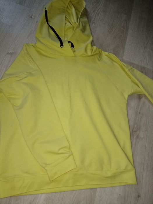 Продам вещи 42/44 рубашки костюмы джинсы