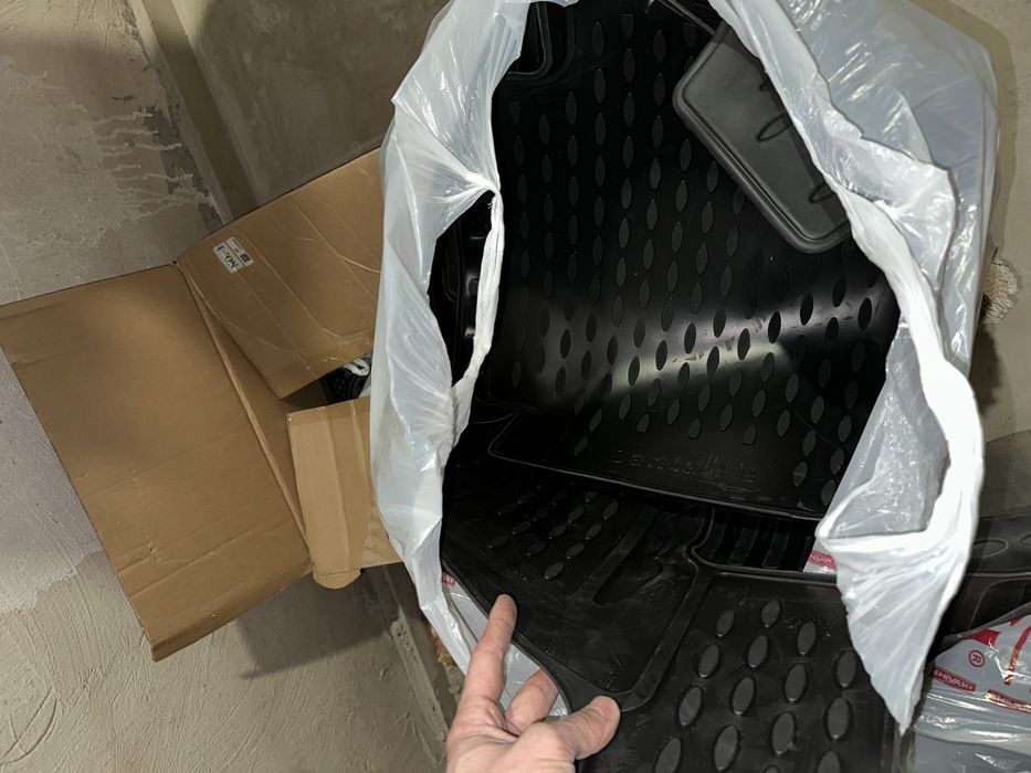 Полик санта фе 5 (7мест)