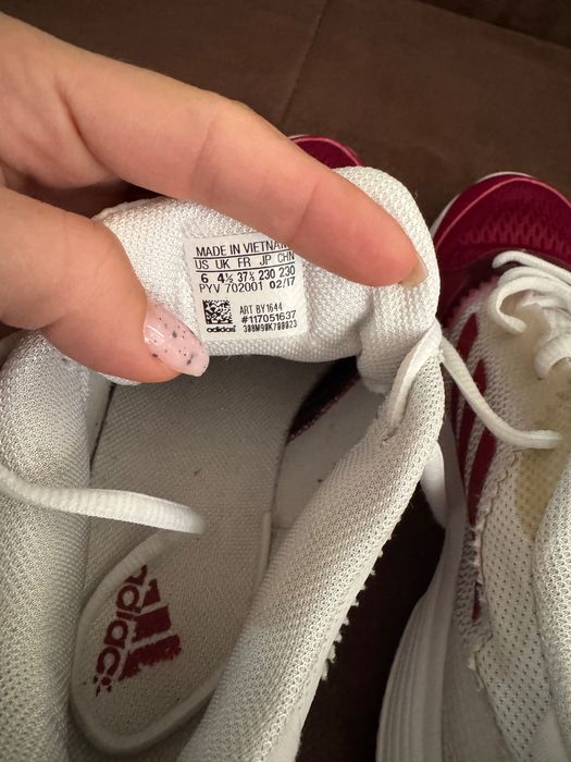 Оригинални маратонки adidas