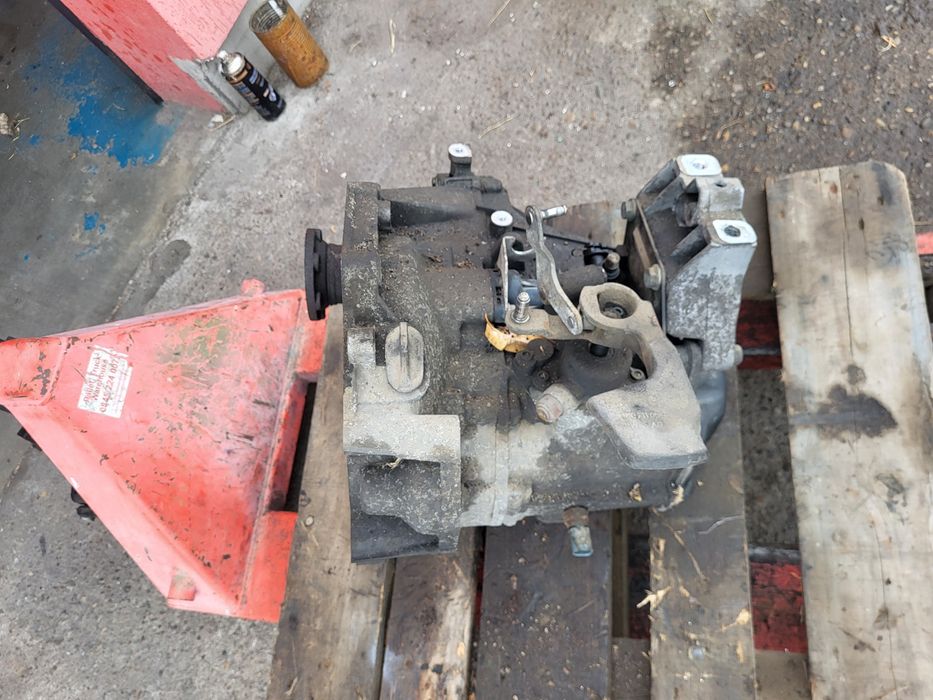 Cutie viteze audi a3 golf 5 seat leon ,skoda Octavia 1.6 bse bgu