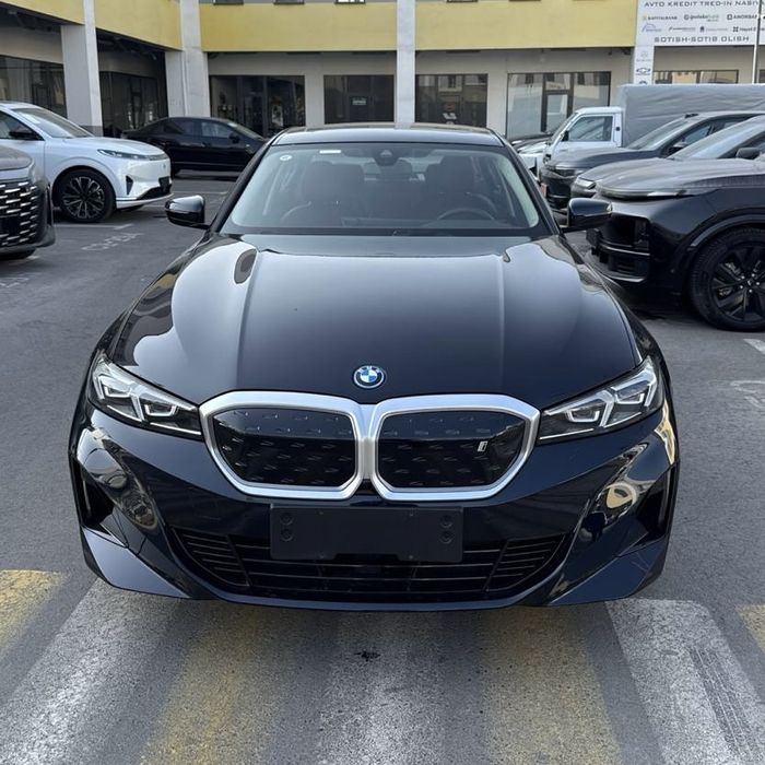 BMW i3 35L 2024 йил