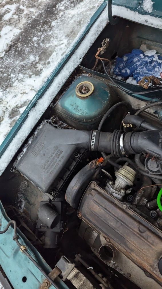 Здравейте продавам Polo86c от 1984 на части