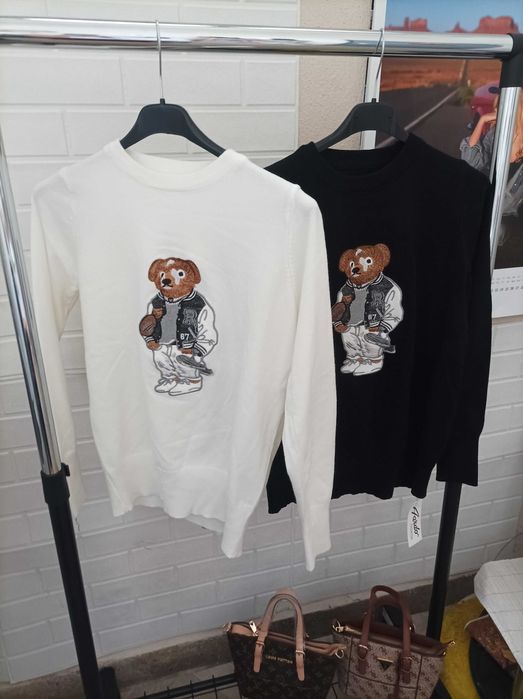 Дамски блузи и тениски