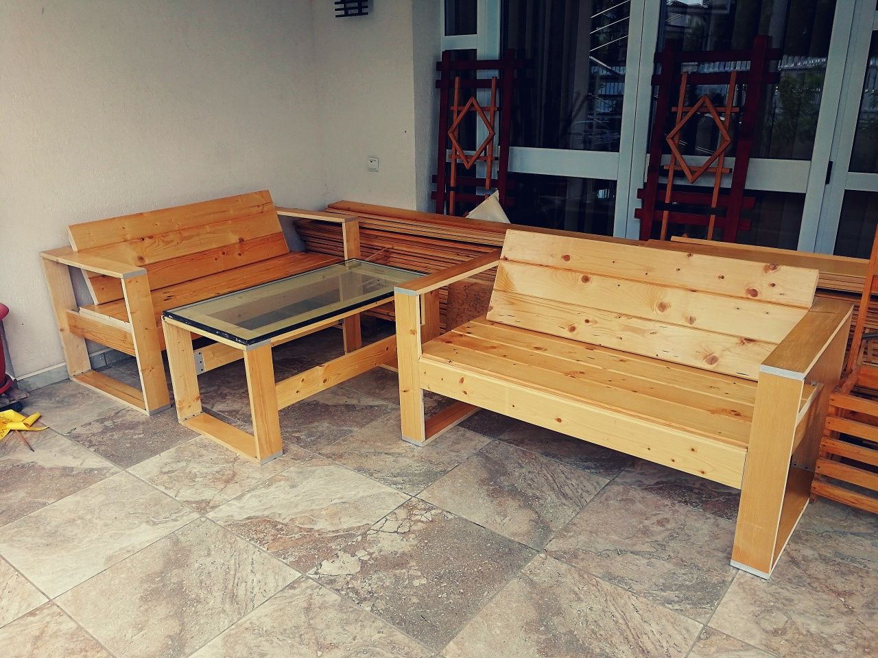 set mobilier gradina 4 locuri. + măsuță