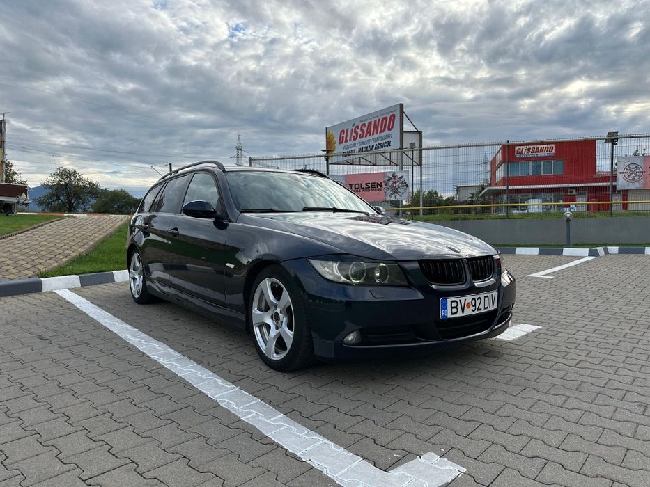 Vând BMW 320d automat