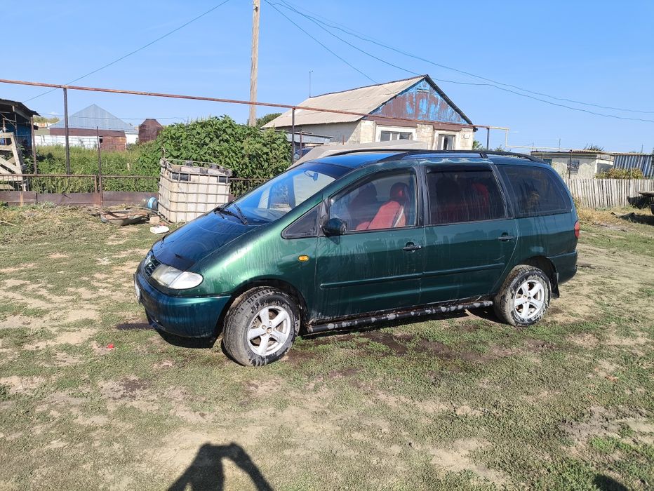 продам машину фолсвагин шаран