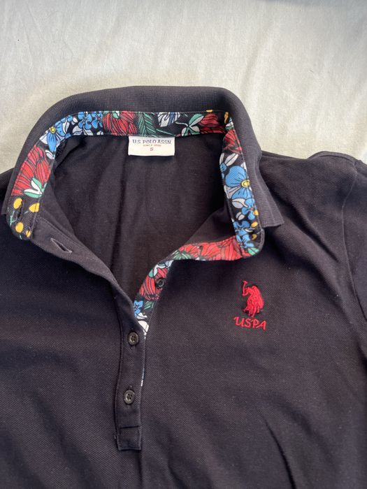 Блуза с якичка USPA с дълъг ръкав