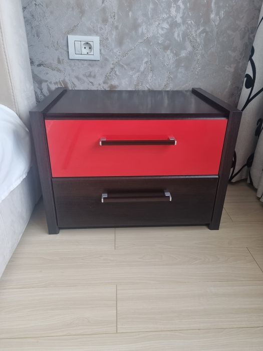 Vând  mobilier dormitor Miracco