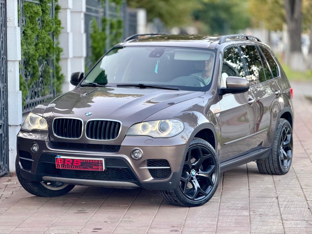 • Bmw X5 2012 Facelift Euro 5 / Extra full / Parc Auto / Rate •
