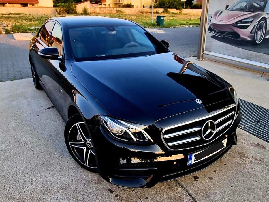 Mercedes-Benz E Mercedes-Benz E 300 AMG Plugin Hybrid - BLack Edition 320HP