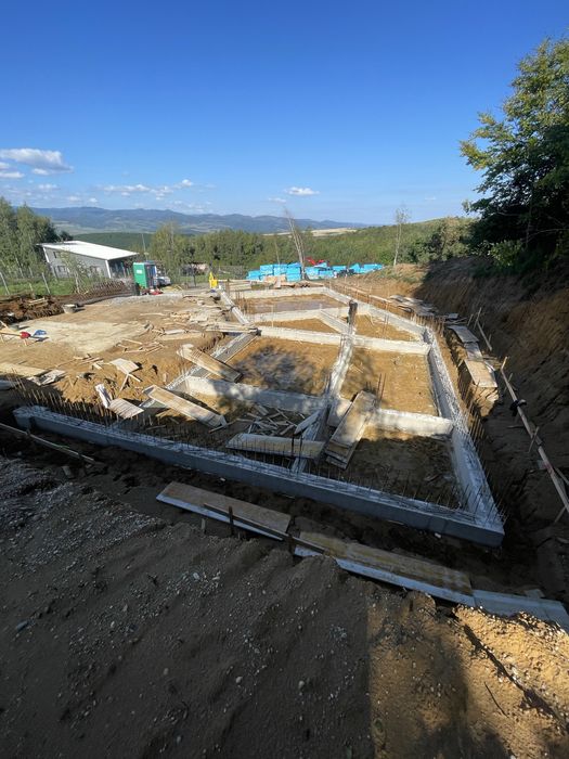 Constructii case  / Constructor / Case la cheie
