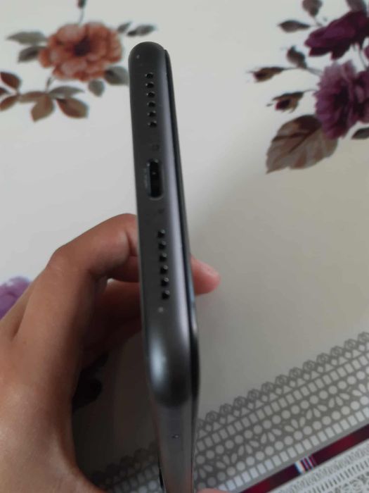 Schimb iphone 11, 64GB  cu baterie schimbata, 99%