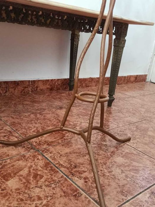 Copac din tier forjat