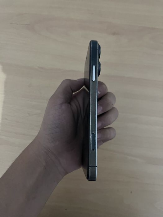 iPhone XR в корпусе iPhone 15 Pro Max
