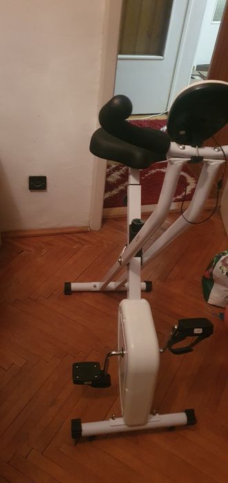Bicicleta magnetică