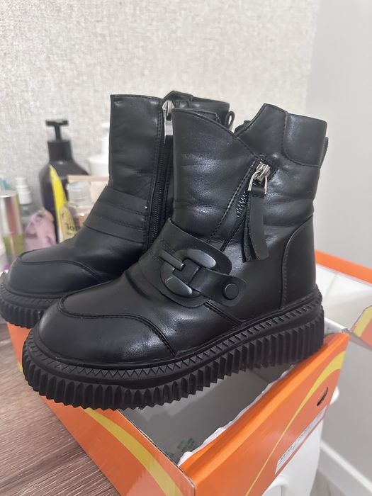 Детские зимние ботинки