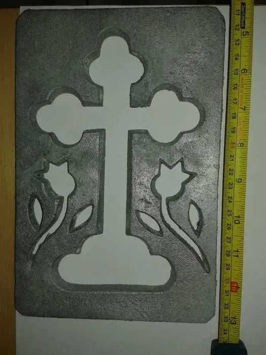 Matrita pentru ornarea colivei in forma de cruce anii 60