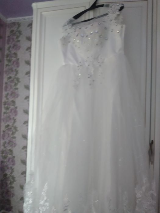 продам платье свадебное