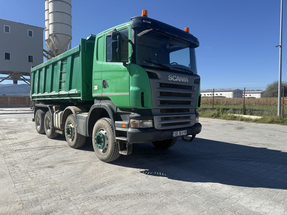 Bascula scania 8x4