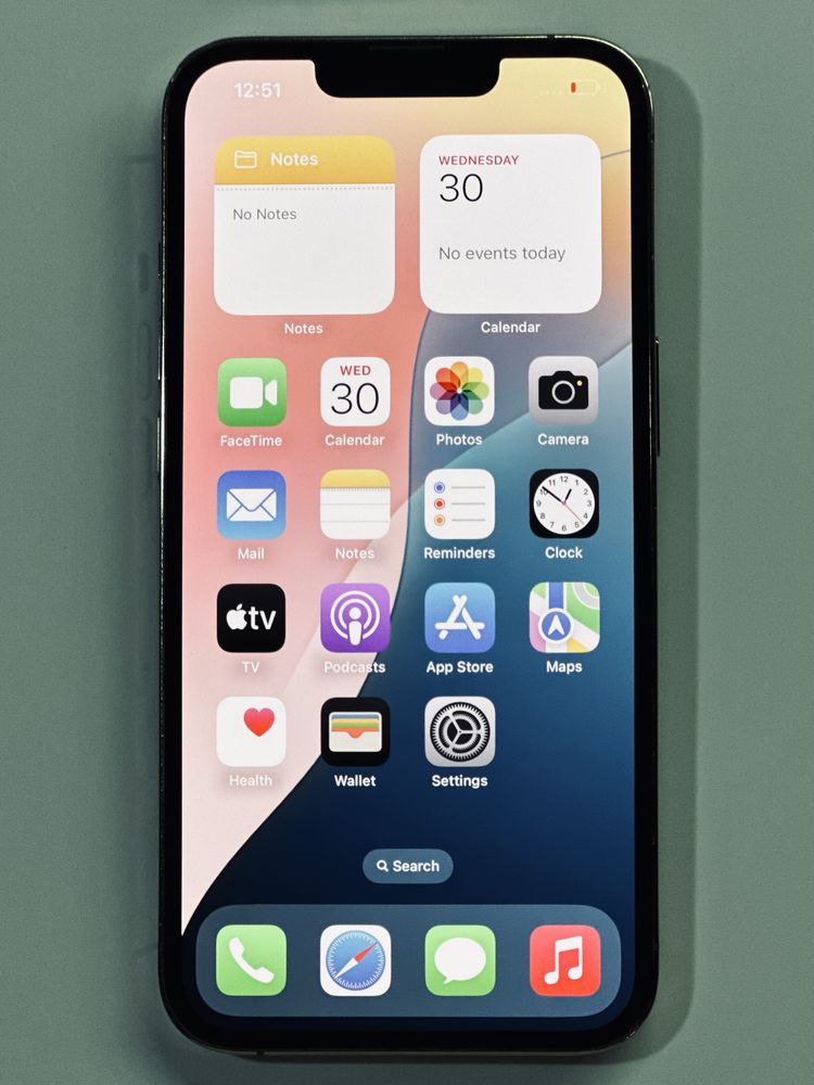 iPhone 13 Pro Gold 95% battery