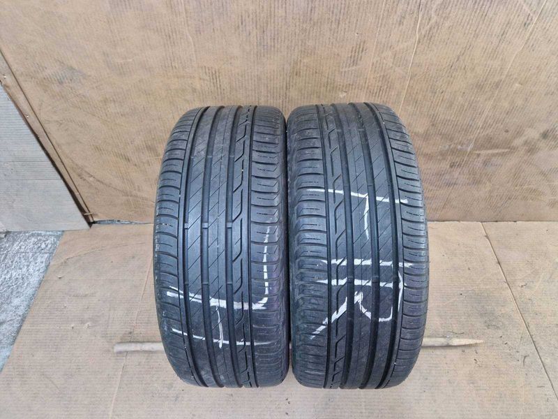 2 Bridgestone R17 225/45
летни гуми
DOT4017