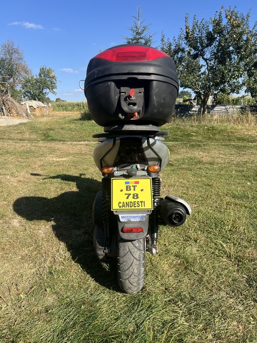 Vand scuter 150