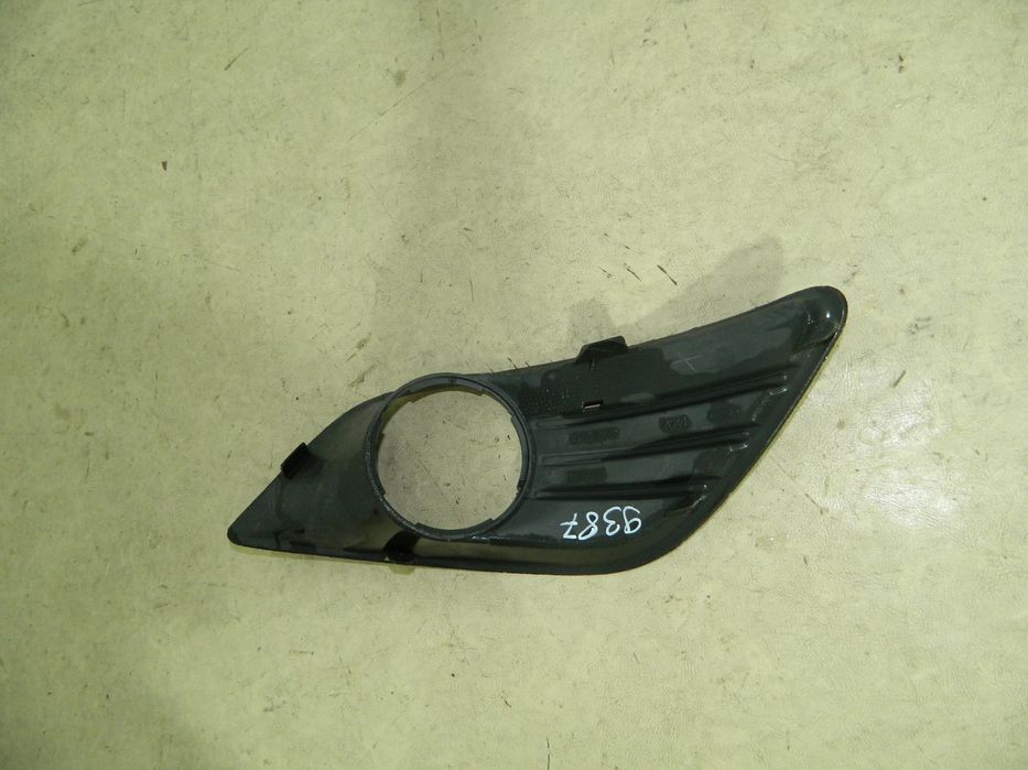 Grila proiector partea stanga, Ford Focus 2 facelift, 2008, 2009, 2010, 2011, 2012,, 8M51-R19953-A