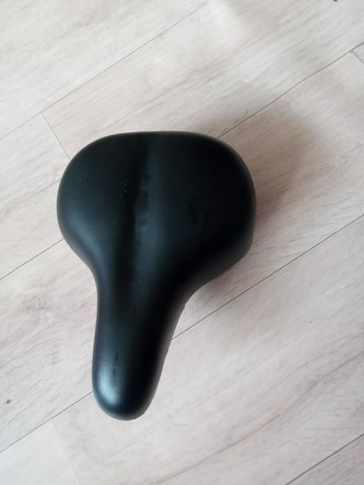 Продам хорошую сидушку