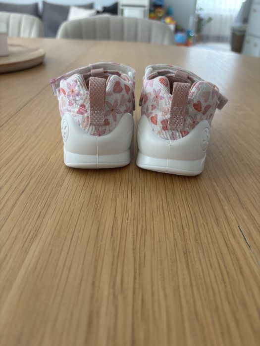 Sandale Biomecanics noi