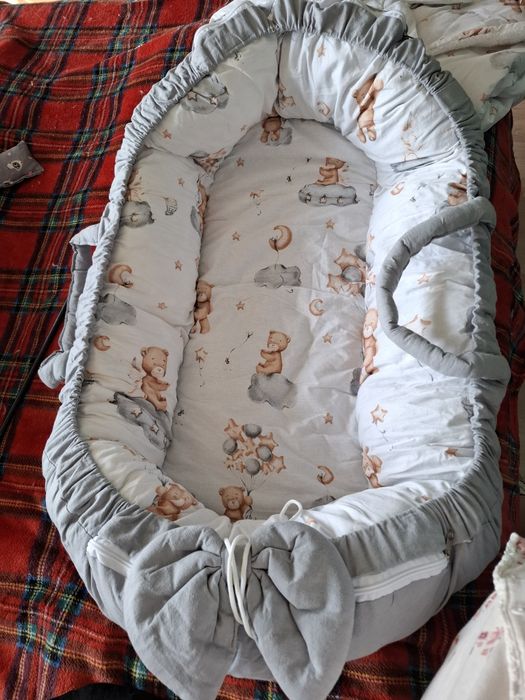 Бебешко гнездо и одеалце за повиване