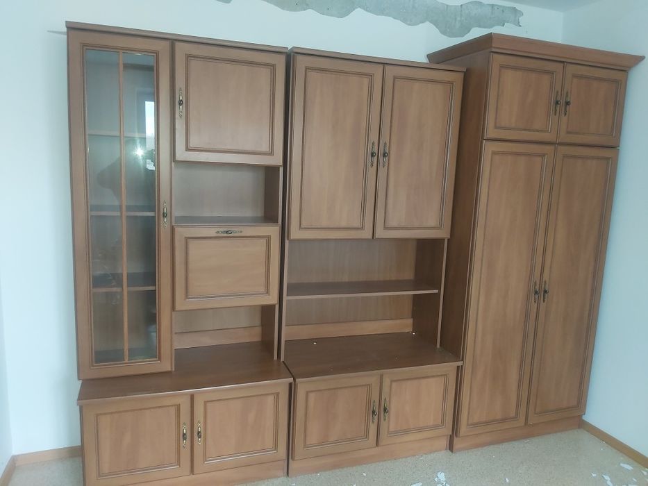 Продам стенку плательный шкаф