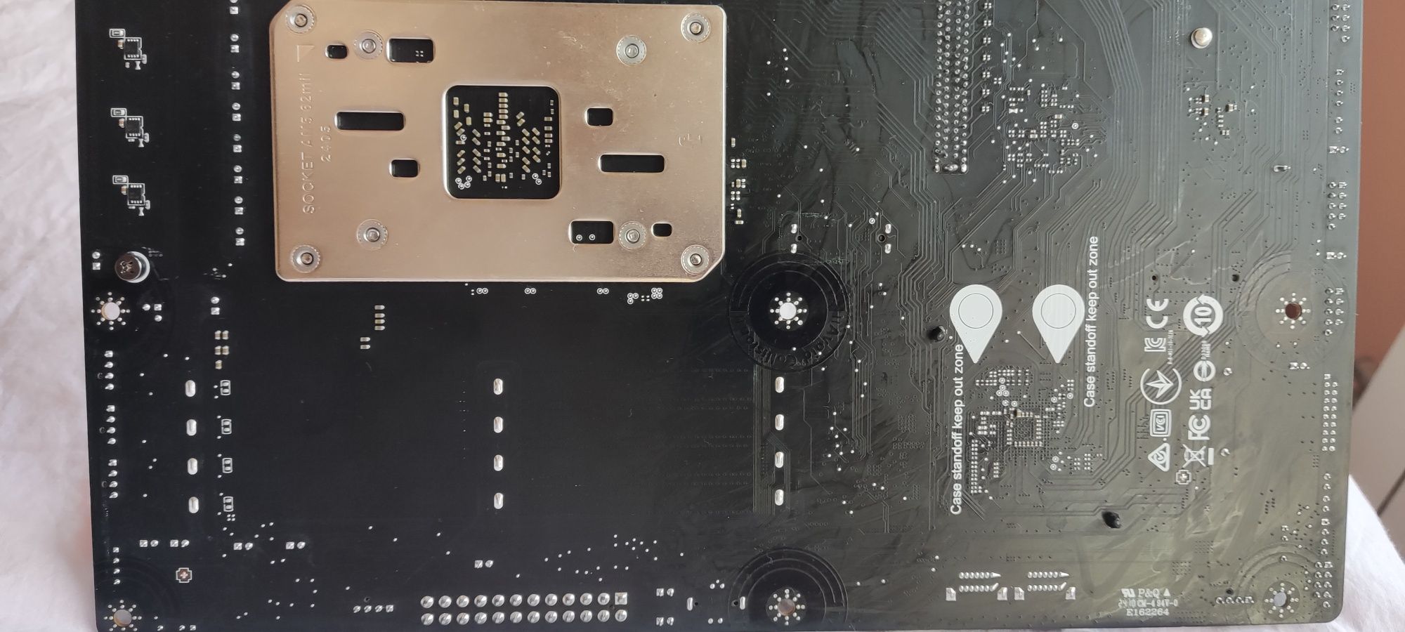 2 Дъна MSI Pro B650 AM5