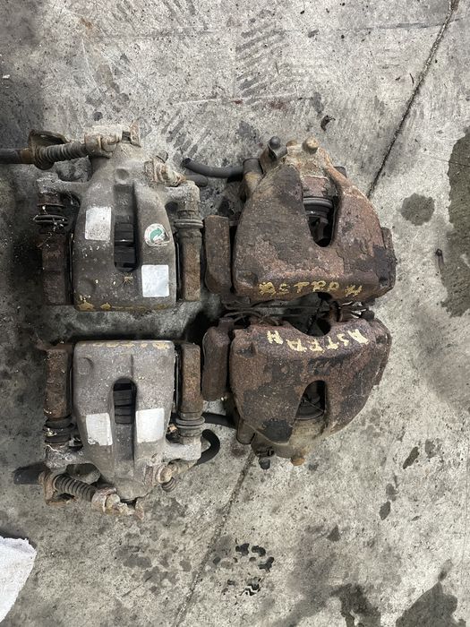 Etrier stanga / dreapta fata spate Vectra C Opel Insignia / Astra H