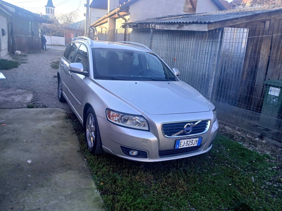 Vând autoturism Volvo V50