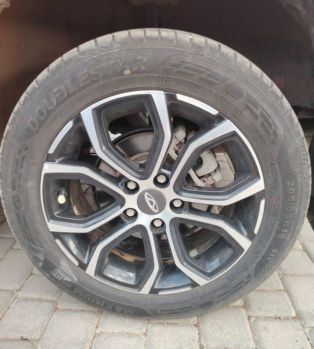 Продам летние 2 шины