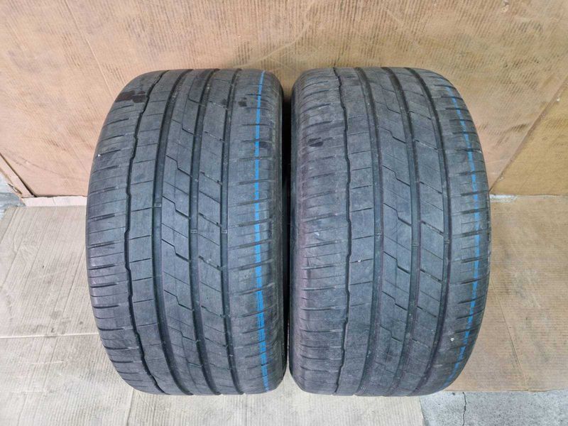 2 Hankook R20 305/40
летни гуми DOT1921