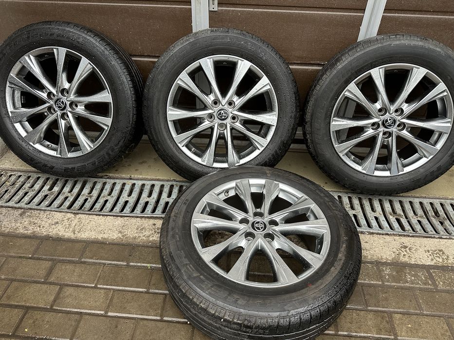 Set jante aliaj pe 18 originale Toyota Rav 4