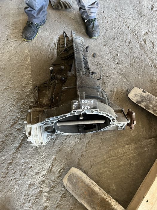 ръчна скоростна кутия audi a4 b9 2.0tdi